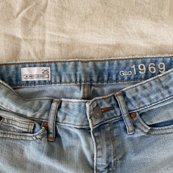 Gap Light Wash Distressed Skinny Jeans Size 25 - Picture 4 of 9